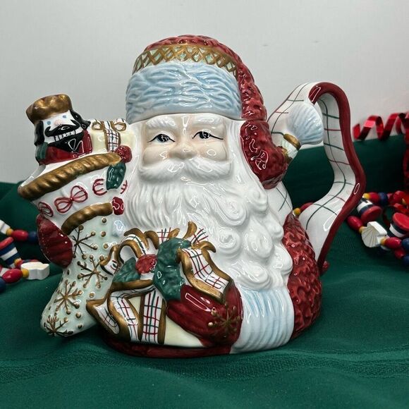 Vintage Avon Tea Pot Red Ceramic Handpainted St. Nicholas Santa Claus Bone China - Picture 4 of 12